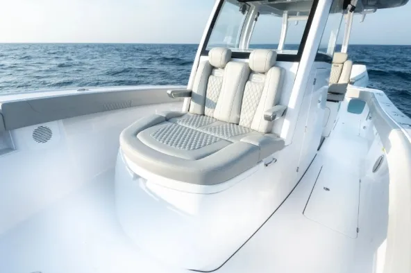 Slide: The Image of Phenom 34 Center Console 2026 - 6