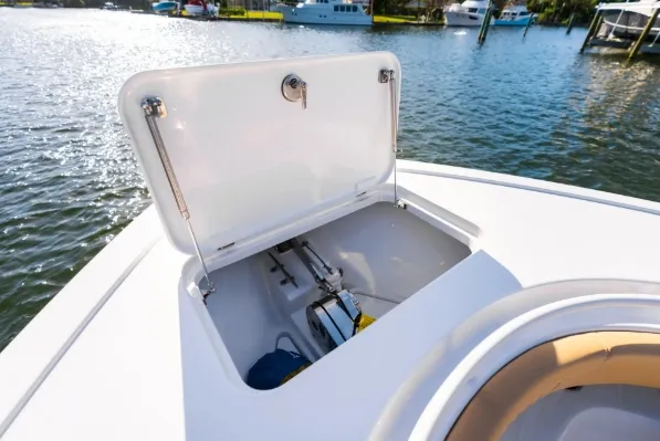 Slide: The Image of Phenom 34 Center Console 2026 - 9