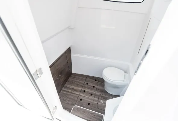 Slide: The Image of Phenom 34 Center Console 2026 - 2