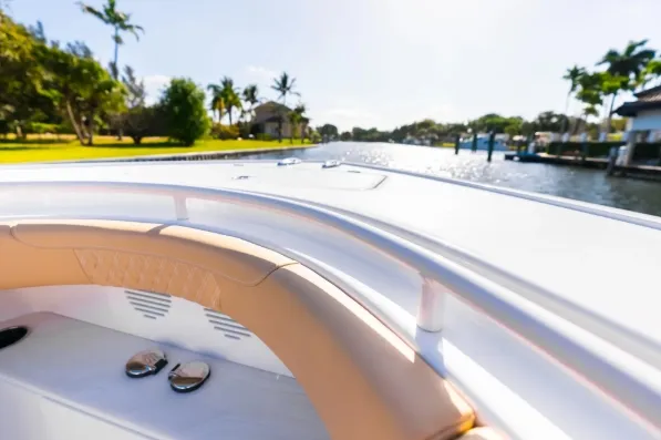 Slide: The Image of Phenom 34 Center Console 2026 - 7