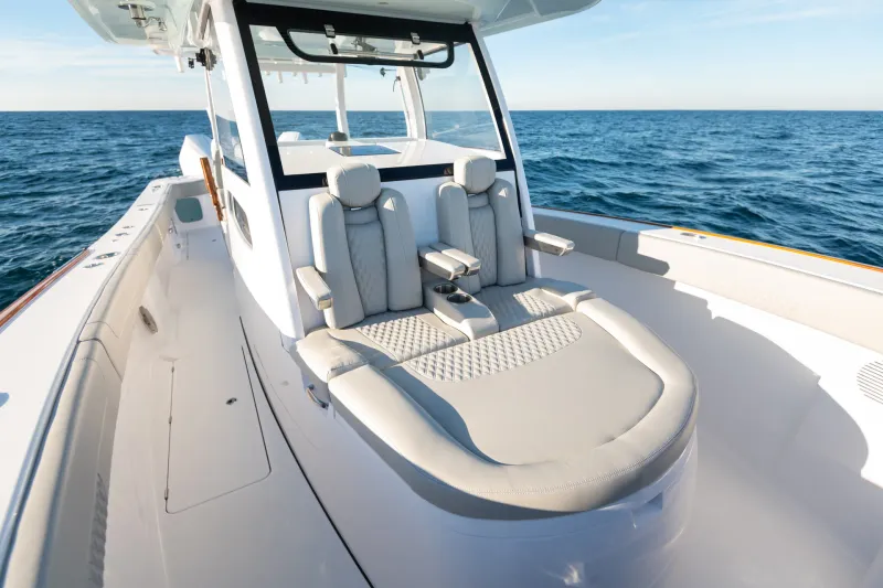 Slide: The Image of Phenom 37 Center Console 2026 - 8