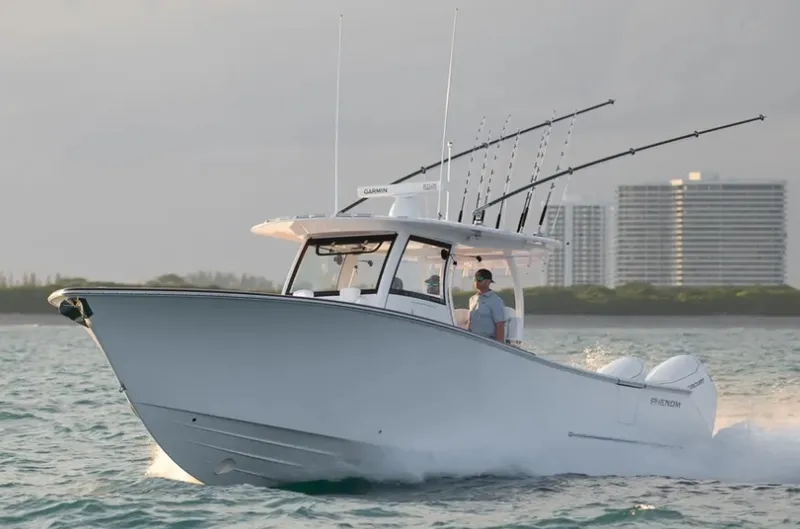The Image of Phenom 37 Center Console 2026 - 0