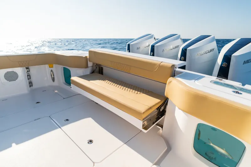 Slide: The Image of Phenom 43 Center Console - 4