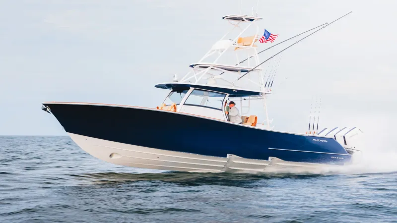 The Image of Phenom 43 Center Console - 0