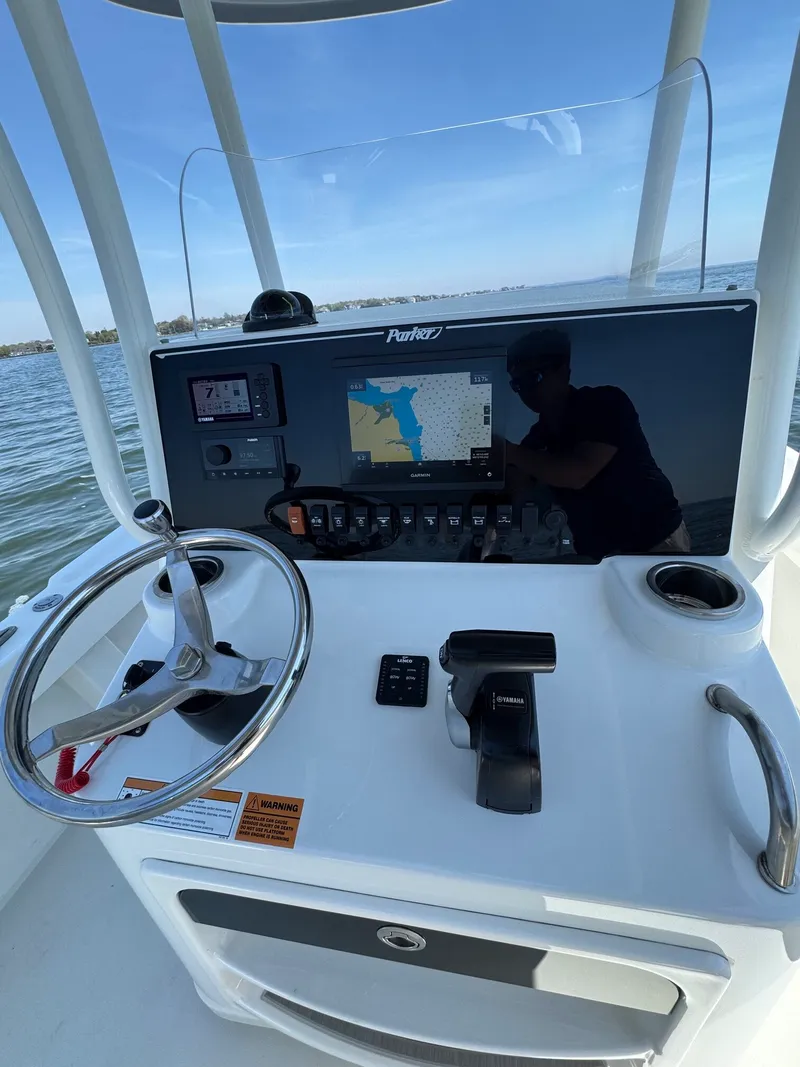 Slide: The Image of Parker Marine 2023 Parker 23SE Center Console 2023 - 9