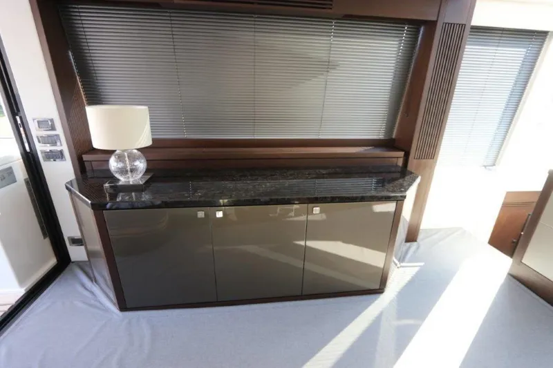 Slide: The Image of Sunseeker Predator 2018 - 1545702