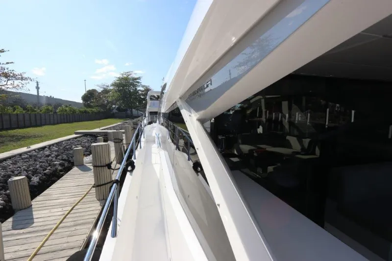 Slide: The Image of Sunseeker Predator 2018 - 1545687