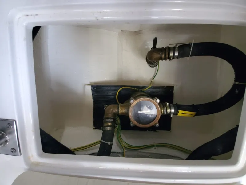 Slide: The Image of Azimut Flybridge 2018 - 1566947