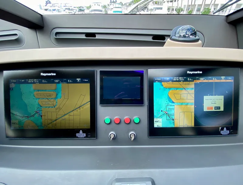 Slide: The Image of Azimut Flybridge 2018 - 1566911