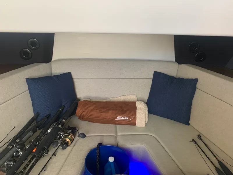 Slide: The Image of Boston Whaler 420 Outrage 2017 - 1556496