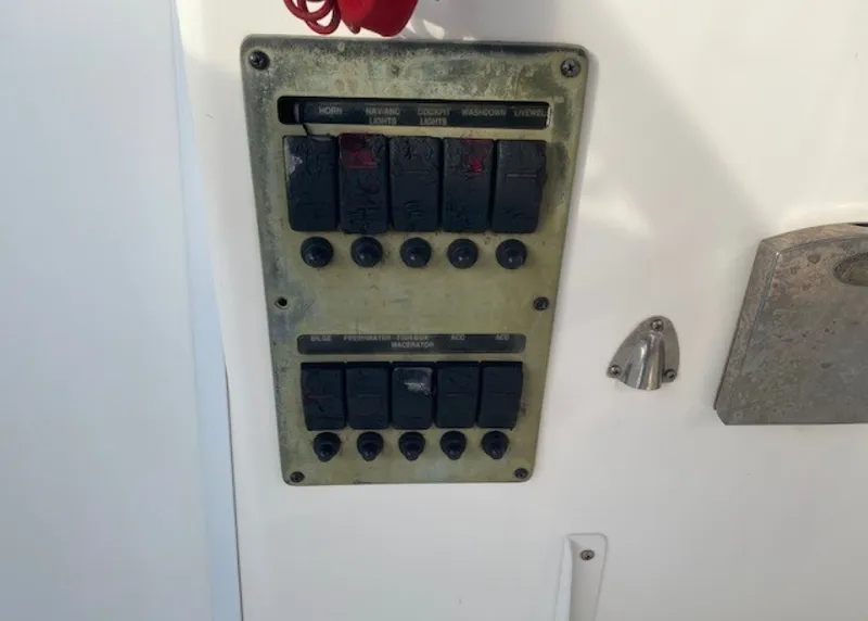 Slide: The Image of Century 2300 Walkaround 2001 - 1565574