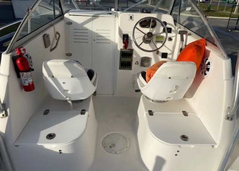 Slide: The Image of Century 2300 Walkaround 2001 - 1565569