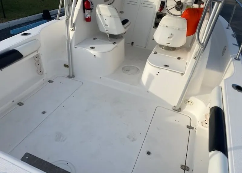 Slide: The Image of Century 2300 Walkaround 2001 - 1565532