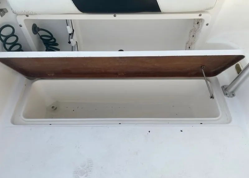 Slide: The Image of Century 2300 Walkaround 2001 - 1565547