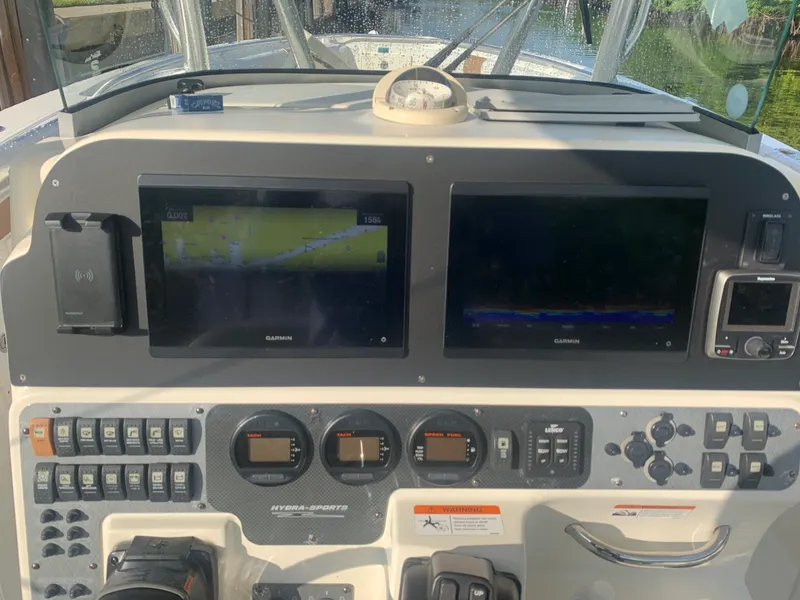 Slide: The Image of Hydra-Sports 2900 CC 2008 - 1576805