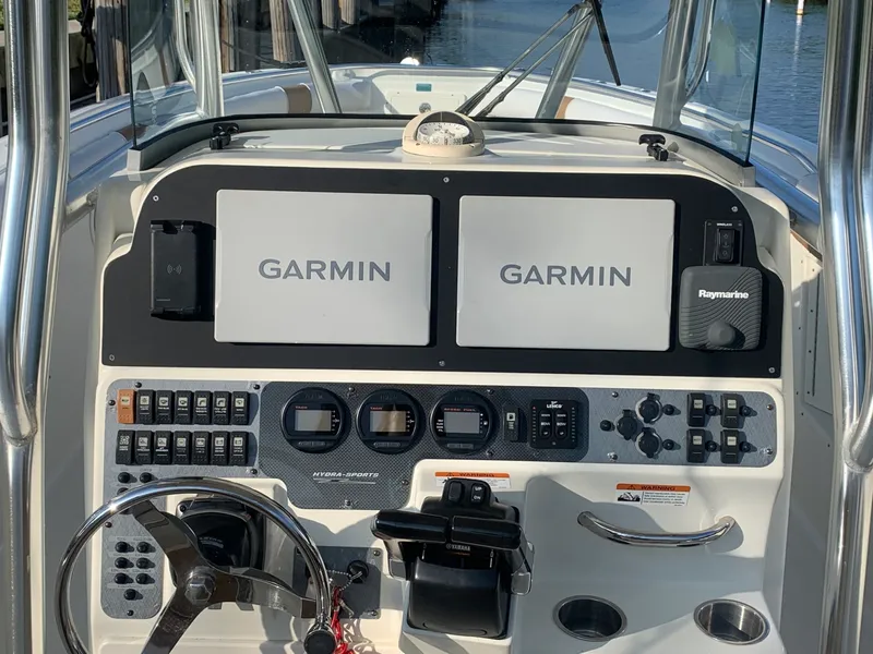 Slide: The Image of Hydra-Sports 2900 CC 2008 - 1576802