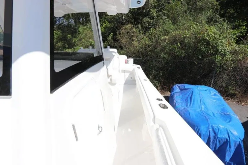 Slide: The Image of Regulator Marine 31 2020 - 1586259