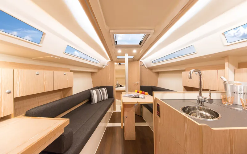 Slide: The Image of Hanse 315 2025 - 1587362