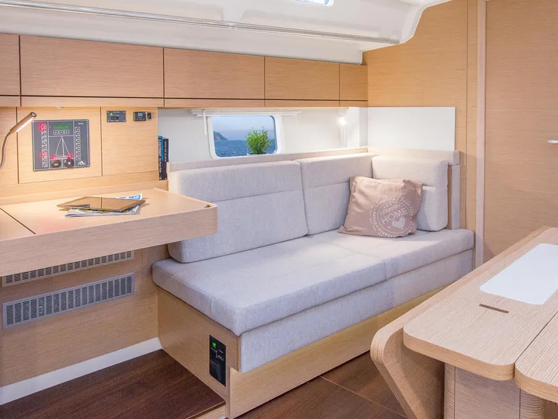 Slide: The Image of Hanse 418 2025 - 1587455