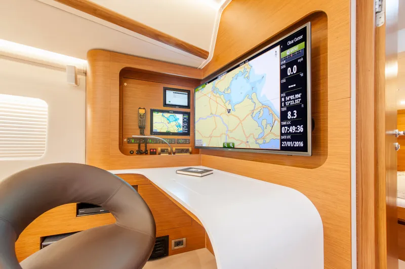 Slide: The Image of Hanse 675 2025 - 1587843