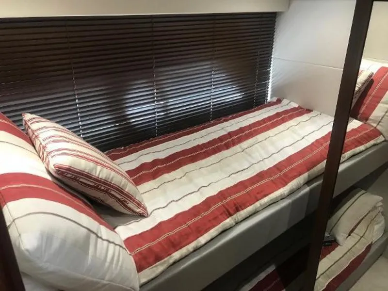 Slide: The Image of Sunseeker Predator 2015 - 1591533