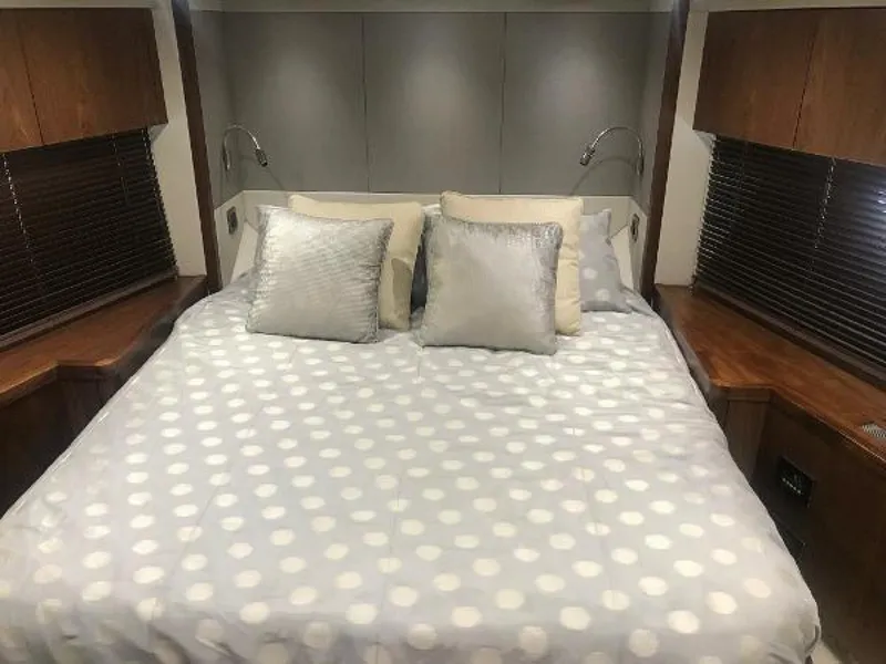 Slide: The Image of Sunseeker Predator 2015 - 1591531