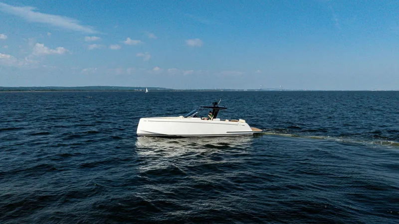 Slide: The Image of Pardo Yachts 38 Walkaround 2025 - 5298589