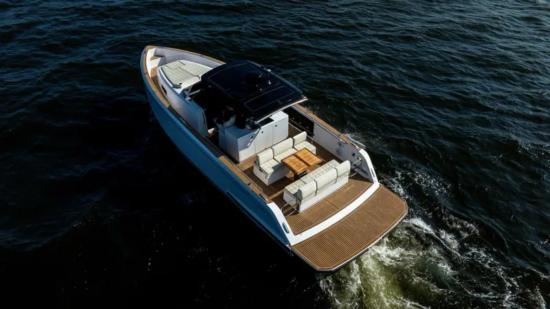Slide: The Image of Pardo Yachts 38 Walkaround 2025 - 5298596