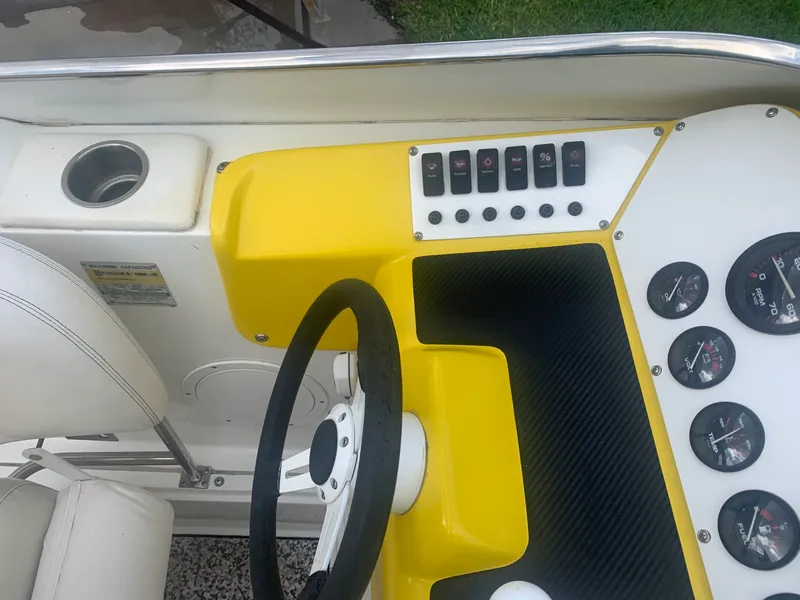 Slide: The Image of Corsair 25 1988 - 1597059