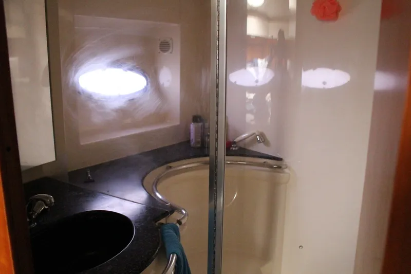 Slide: The Image of Carver Yachts Trojan 440 Express 2000 - 1604347