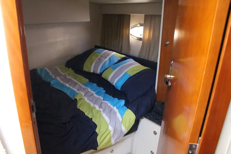 Slide: The Image of Carver Yachts Trojan 440 Express 2000 - 1604348