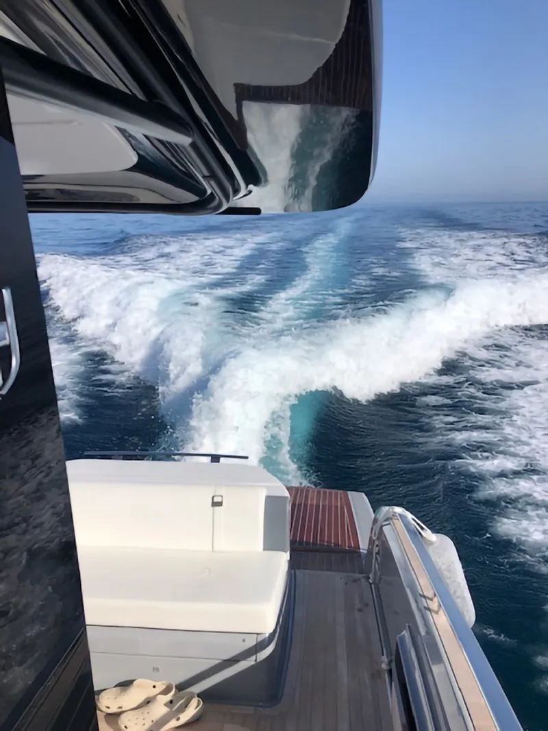 Slide: The Image of Invictus 370 GT 2018 - 1619050