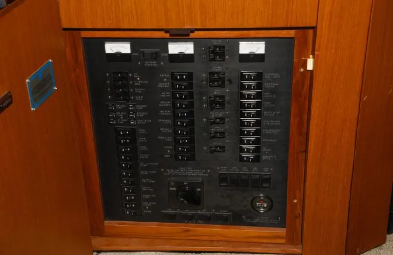 Slide: The Image of Ocean Yachts 45 Super Sport Convertible 1999 - 1633036