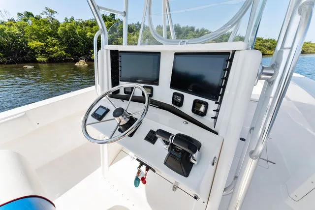 Slide: The Image of Venture 34 Center Console 2001 - 25