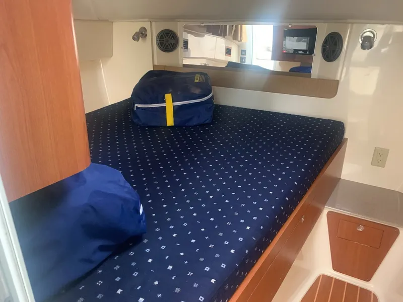 Slide: The Image of World Cat 320 EC 2015 - 1646608