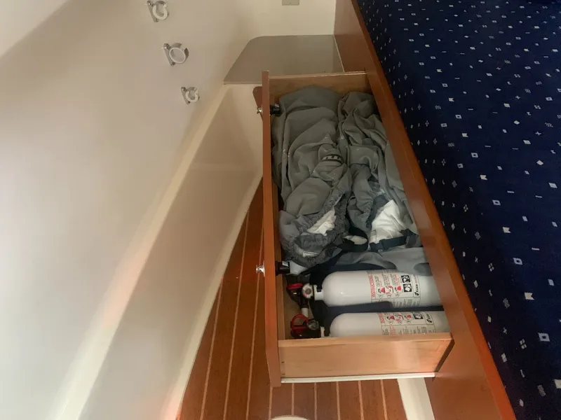 Slide: The Image of World Cat 320 EC 2015 - 1646610