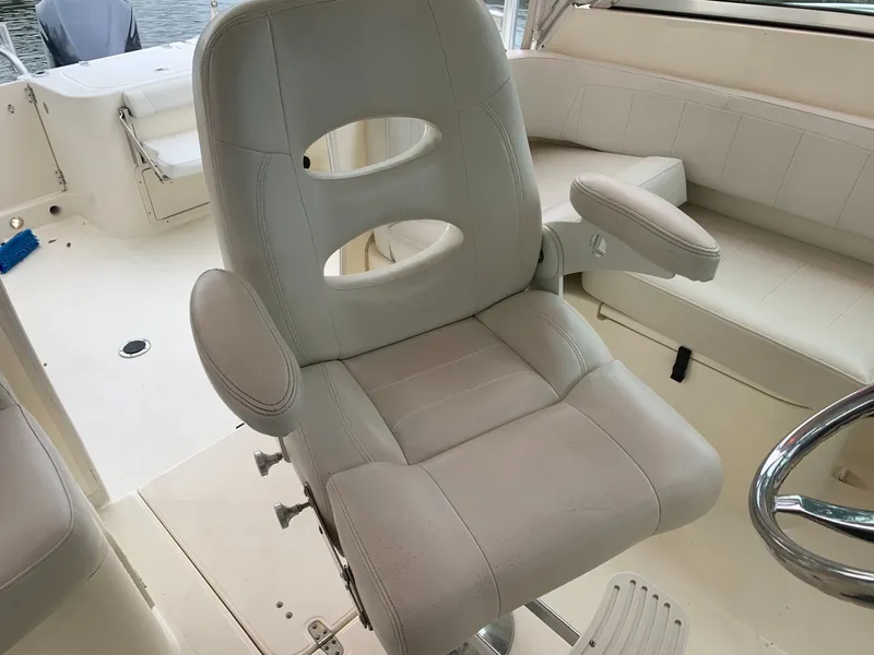 Slide: The Image of World Cat 320 EC 2015 - 1646599