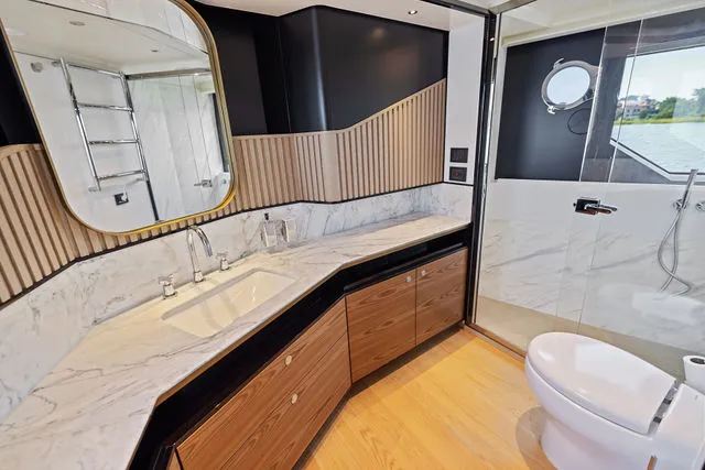 Slide: The Image of Absolute Navetta 64 2025 - 105