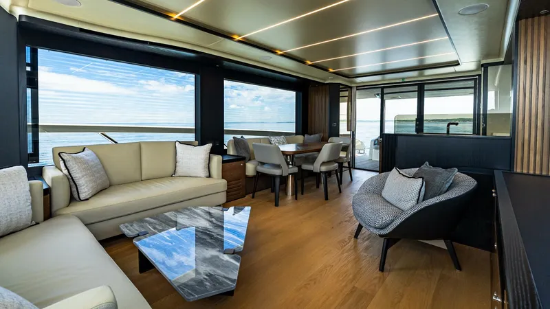 Slide: The Image of Absolute Navetta 64 2025 - 5313040