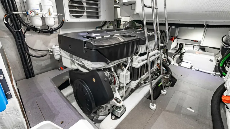 Slide: The Image of Absolute Navetta 64 2025 - 5313140