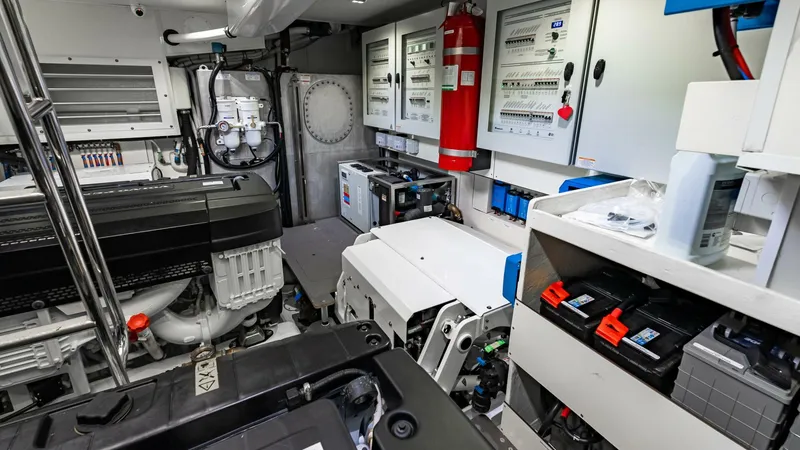 Slide: The Image of Absolute Navetta 64 2025 - 5313148