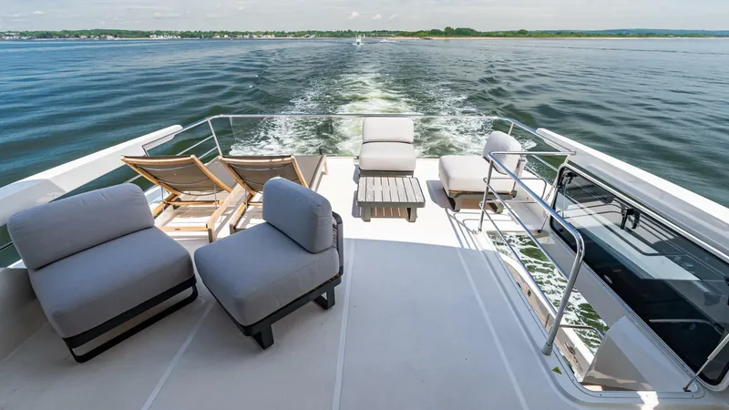 Slide: The Image of Absolute Navetta 64 2025 - 5313061