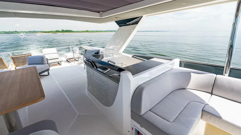 Slide: The Image of Absolute Navetta 64 2025 - 5313060