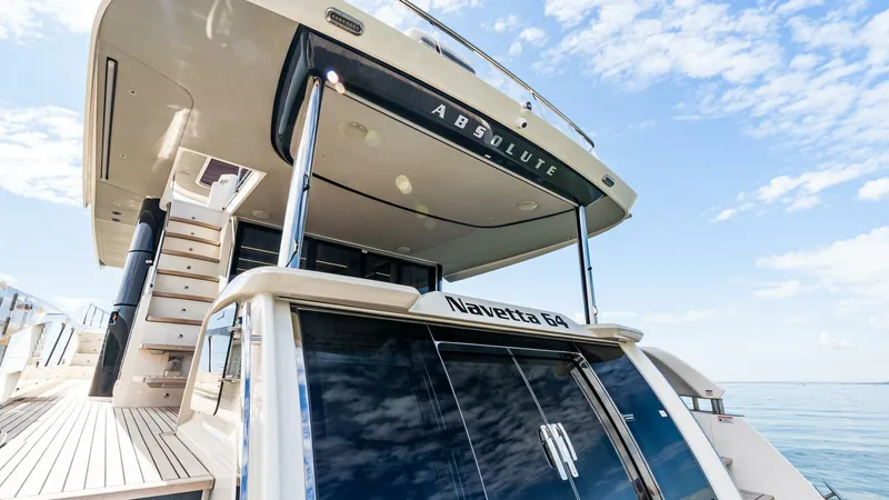 Slide: The Image of Absolute Navetta 64 2025 - 5313079