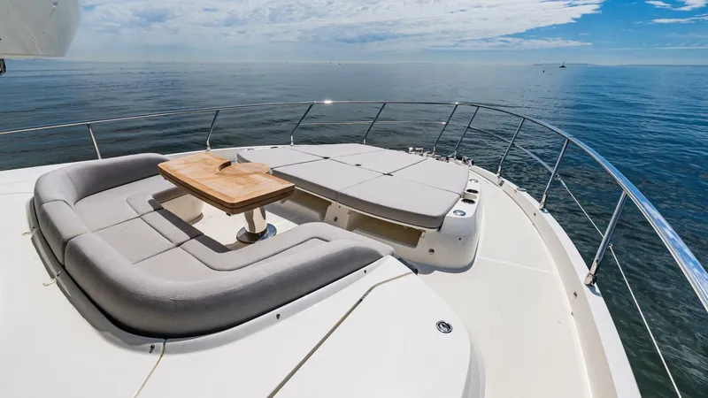 Slide: The Image of Absolute Navetta 64 2025 - 5313107