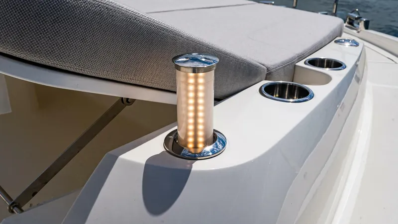 Slide: The Image of Absolute Navetta 64 2025 - 5313115