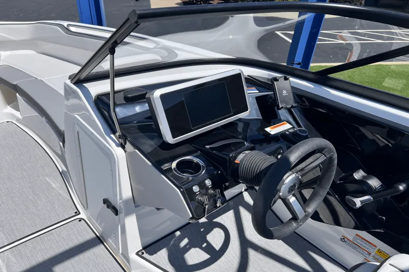 Slide: The Image of Yamaha AR250 2025 - 17