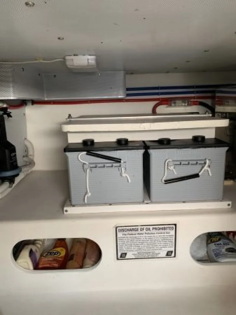 Slide: The Image of Battery Bank - 1662540