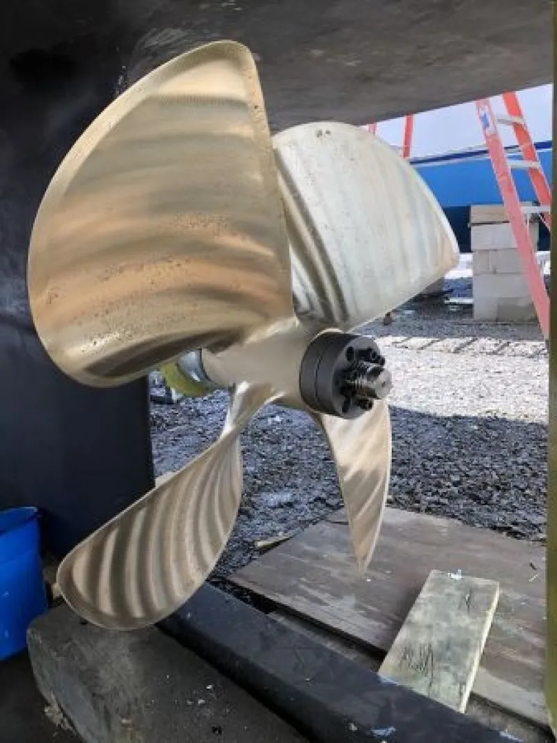 Slide: The Image of 4 Bladed Prop - 1662573