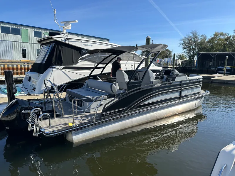 Slide: The Image of Harris 230 SOLSTICE 2021 - 3